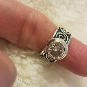 Sipada silver and crystal ring